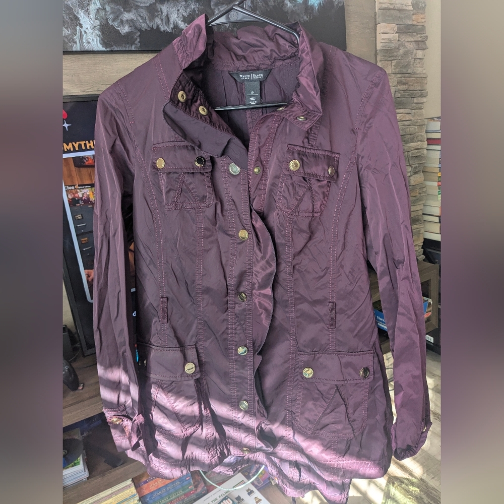 🏔️ Beautiful violet jacket